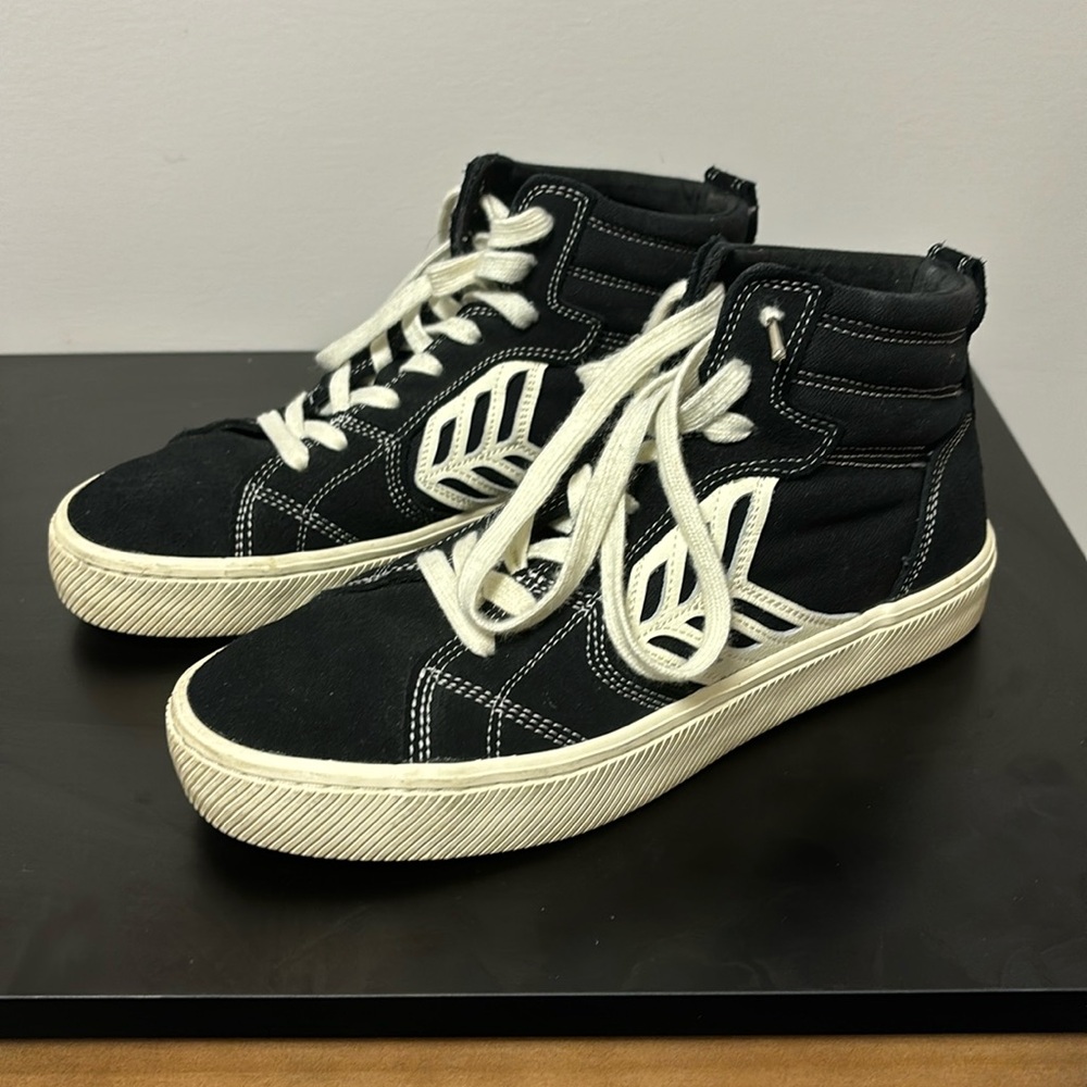 Cariuma skate  sneakers